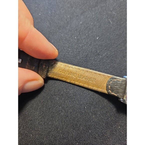 Women's TIMEX "Expedition" Watch Indiglo Water Resistant 50 M Leather Band EUC - Picture 3 of 6